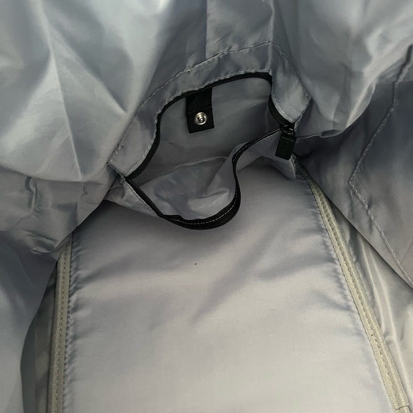 IHKWIP Convertible Getaway Duffle Bag - Picture 10 of 15